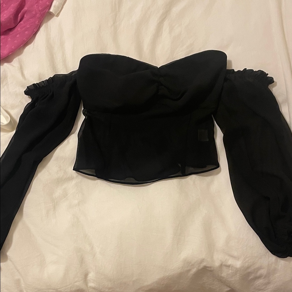 Superdown Black Off-Shoulder Blouse